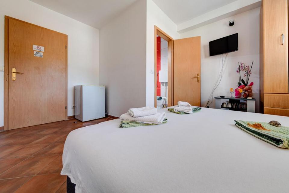 Sunny Grapes Apartments Budva Rom bilde