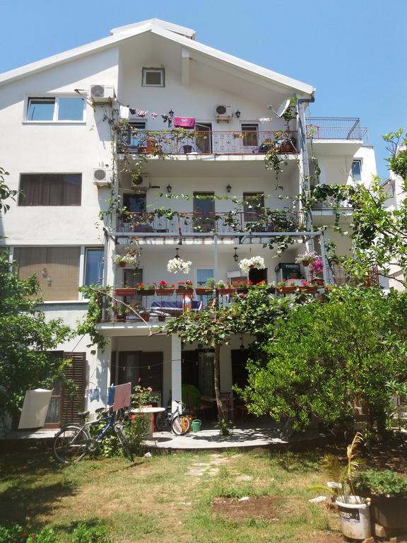 Sunny Grapes Apartments Budva Eksteriør bilde